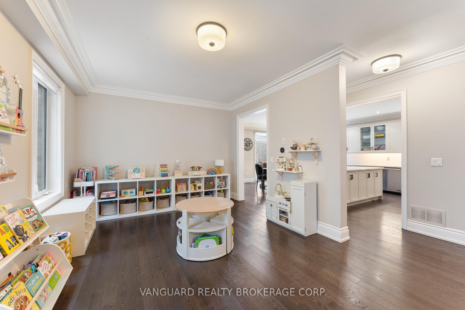 Photo 11 of 611 Davos Road, Vaughan, Vellore Village — HOMEH