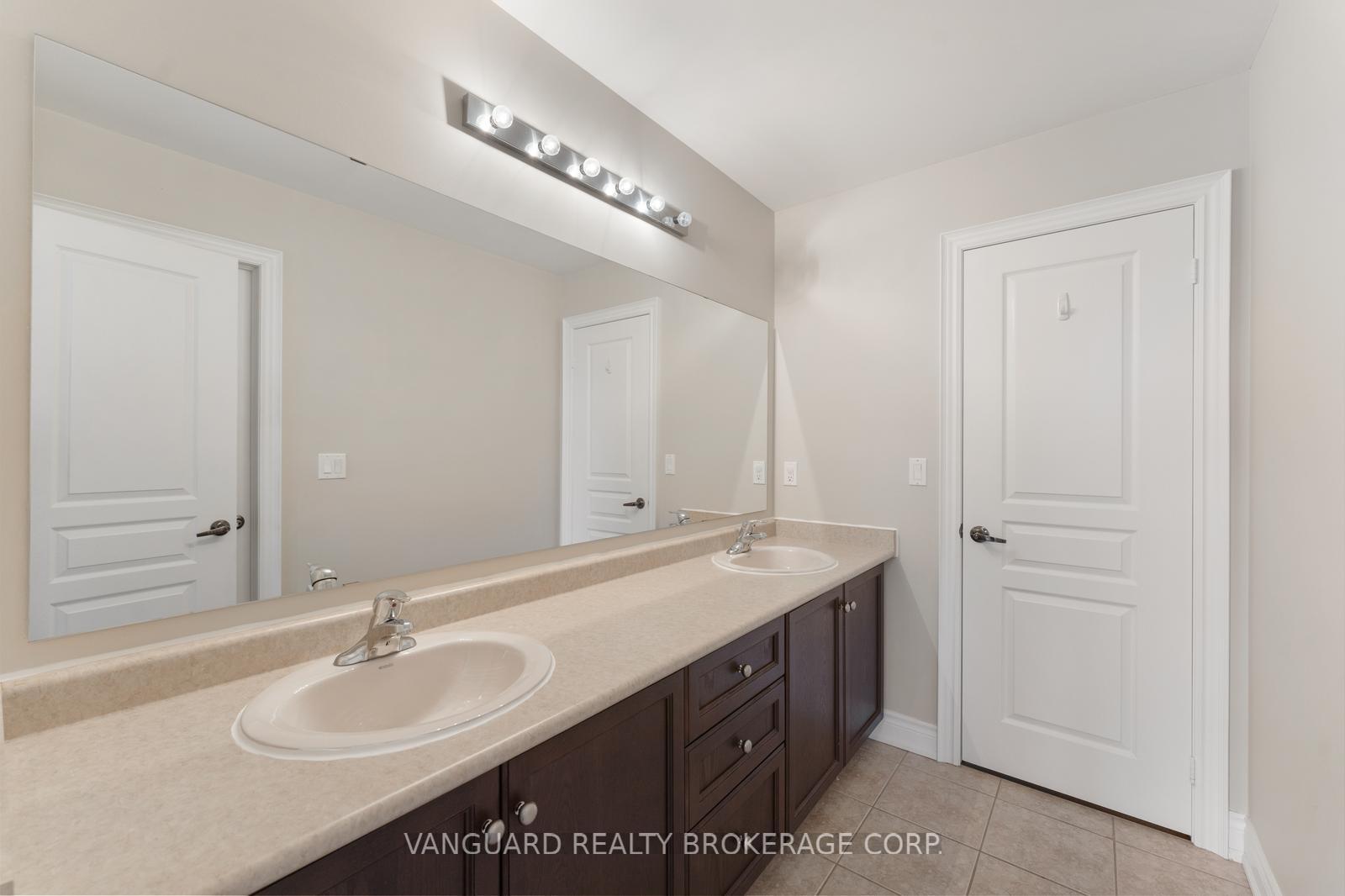 Photo 35 of 611 Davos Road, Vaughan, Vellore Village — HOMEH