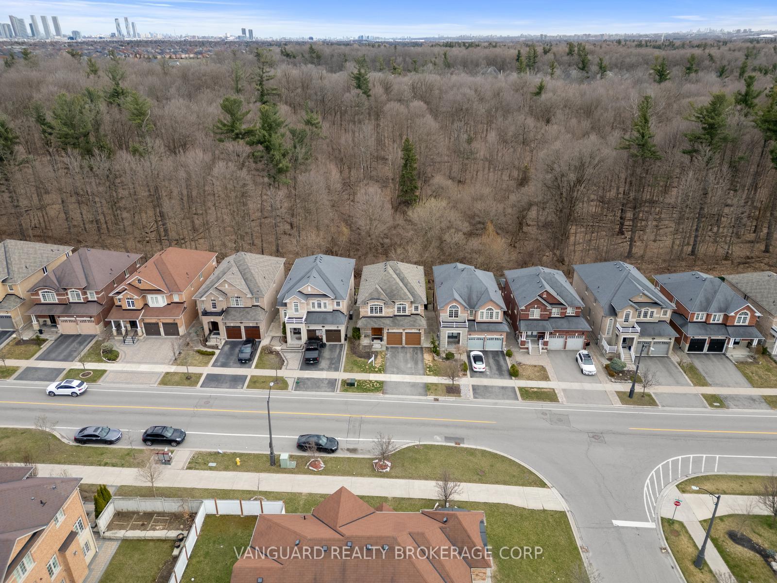 Photo 44 of 611 Davos Road, Vaughan, Vellore Village — HOMEH