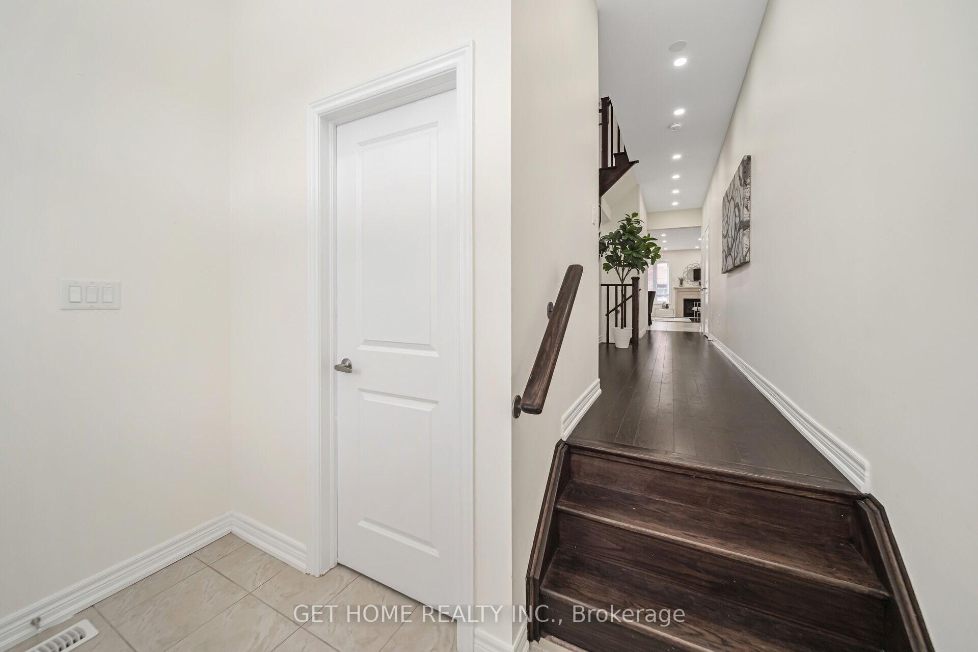 Photo 5 of 10 Ronald Street, Whitby, Rural Whitby — HOMEH