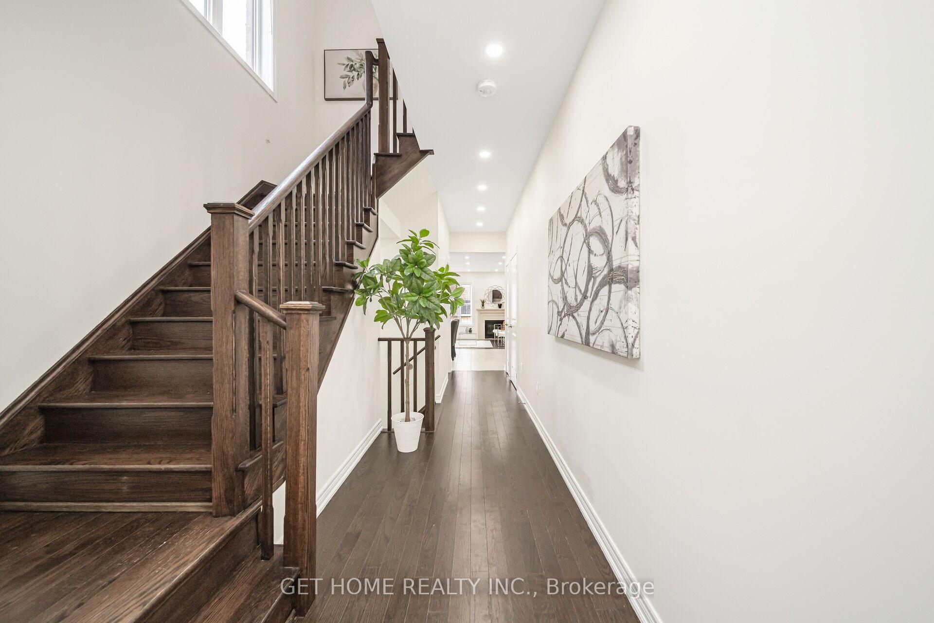 Photo 6 of 10 Ronald Street, Whitby, Rural Whitby — HOMEH
