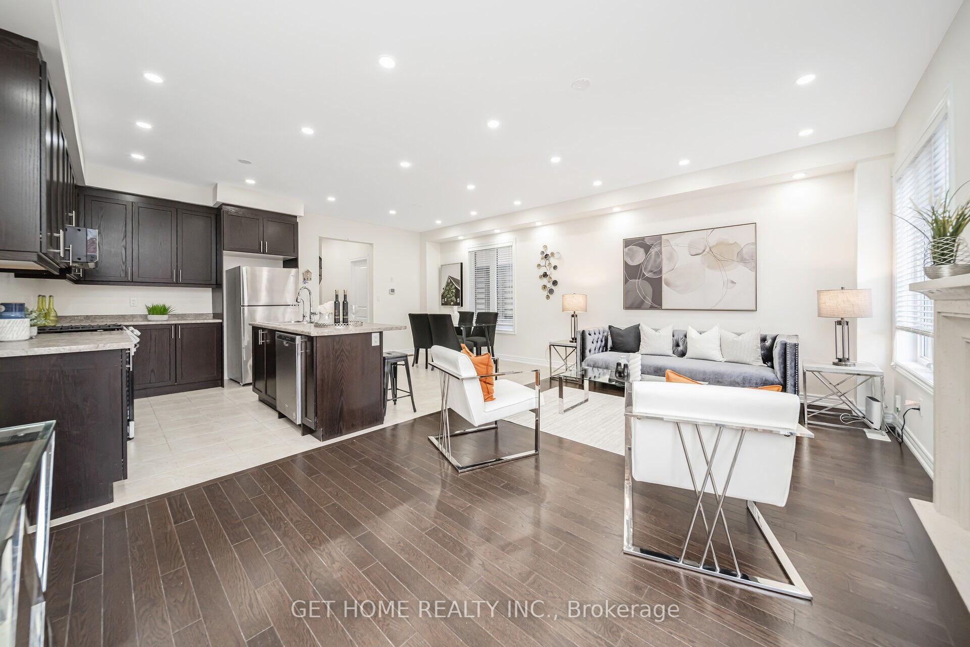 Photo 13 of 10 Ronald Street, Whitby, Rural Whitby — HOMEH