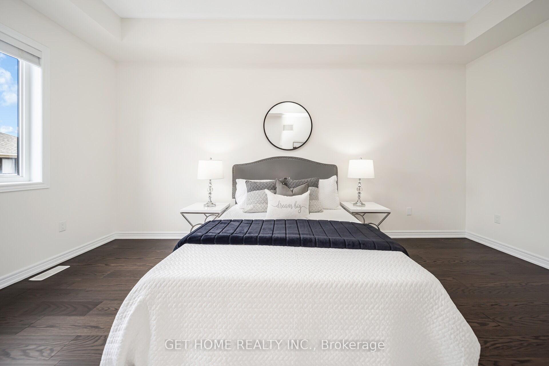 Photo 17 of 10 Ronald Street, Whitby, Rural Whitby — HOMEH