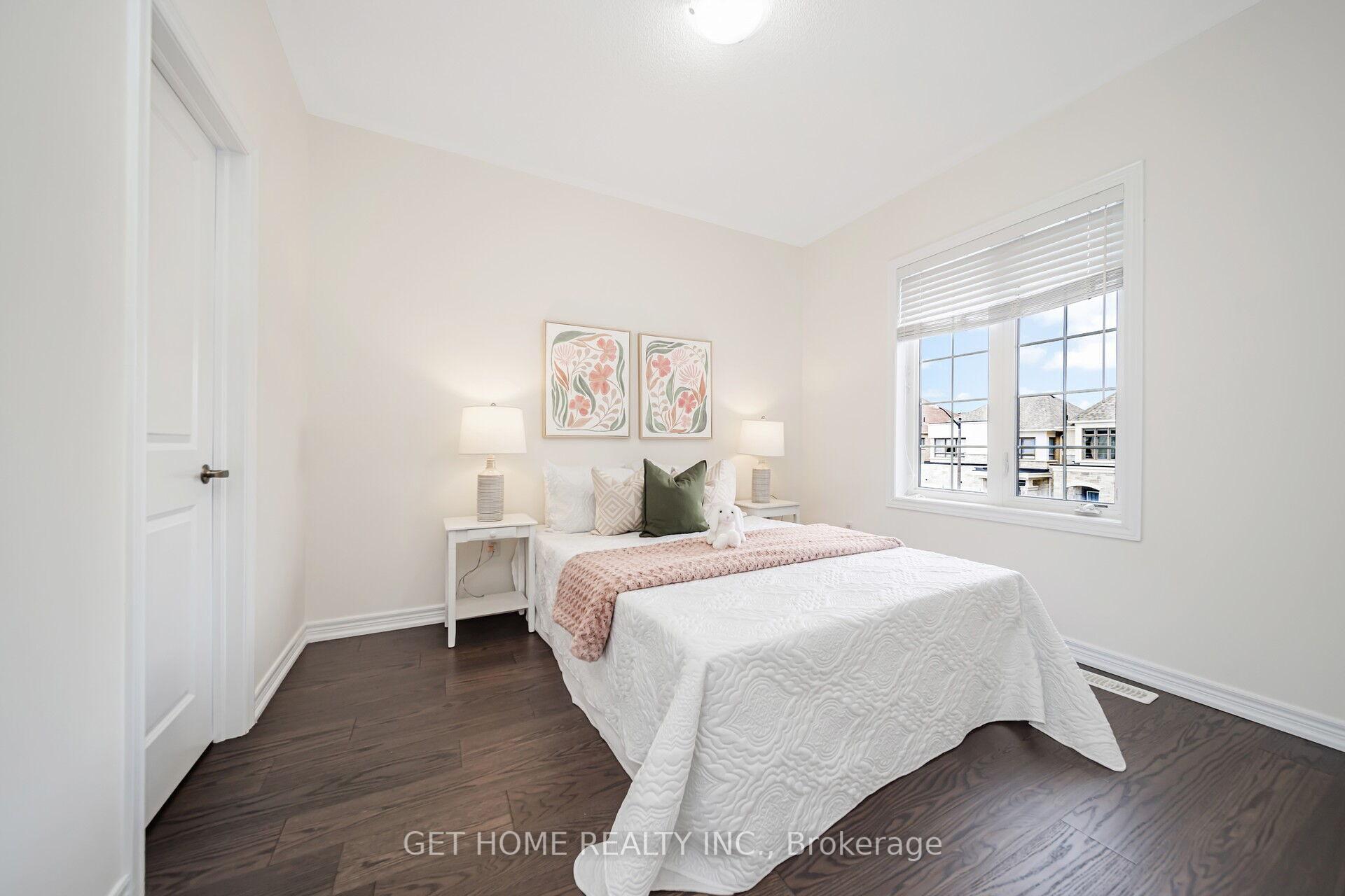 Photo 20 of 10 Ronald Street, Whitby, Rural Whitby — HOMEH