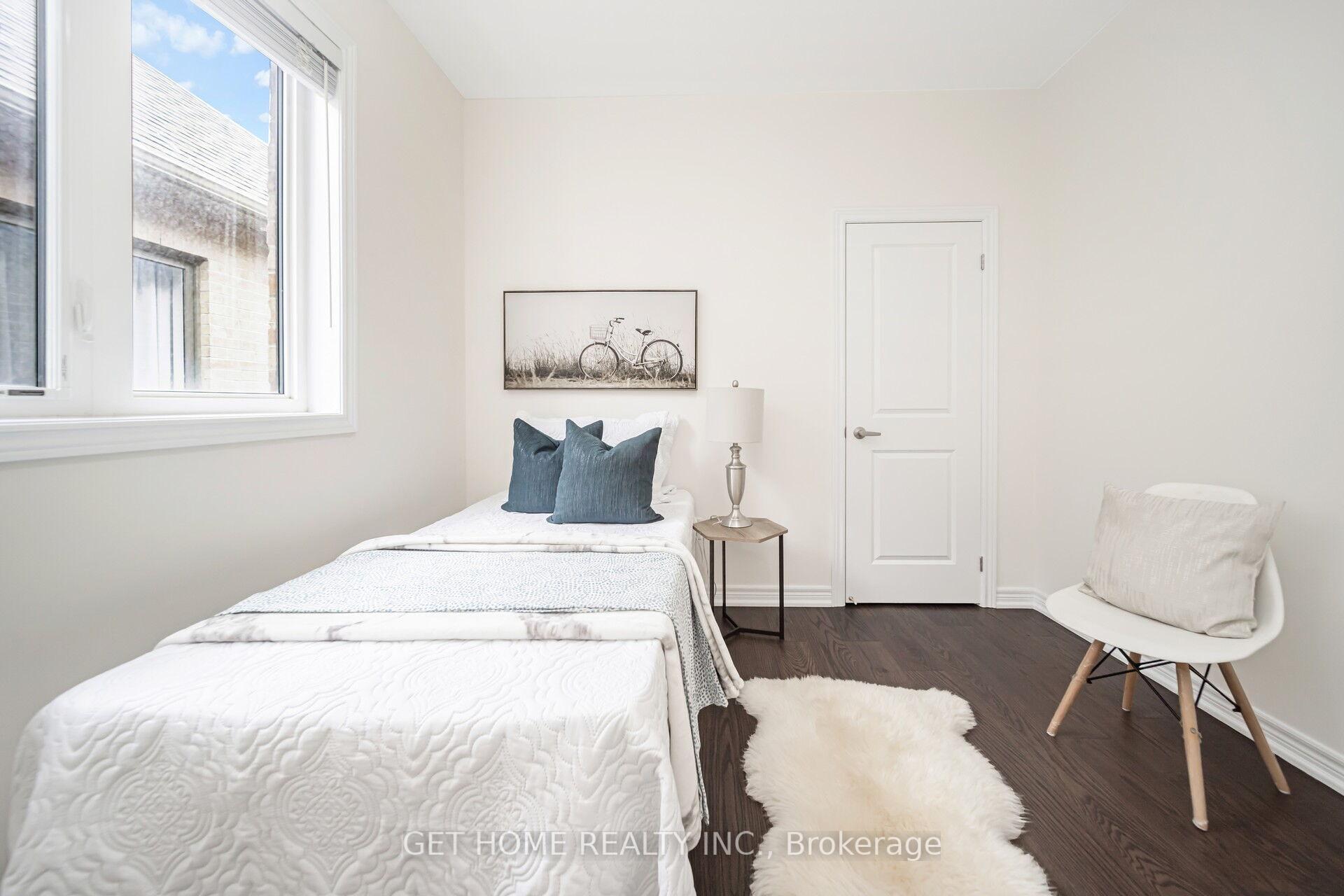 Photo 22 of 10 Ronald Street, Whitby, Rural Whitby — HOMEH