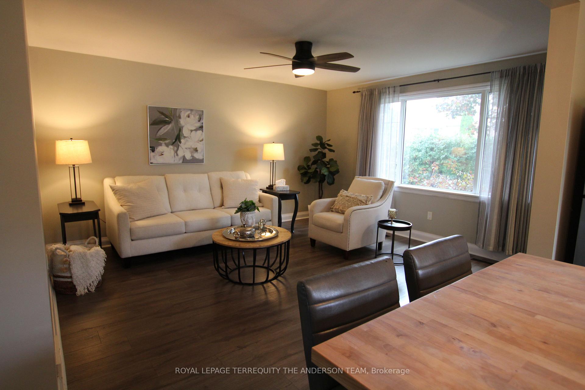 Photo 5 of 833 Rishor Crescent, Peterborough, Northcrest Ward 5 — HOMEH