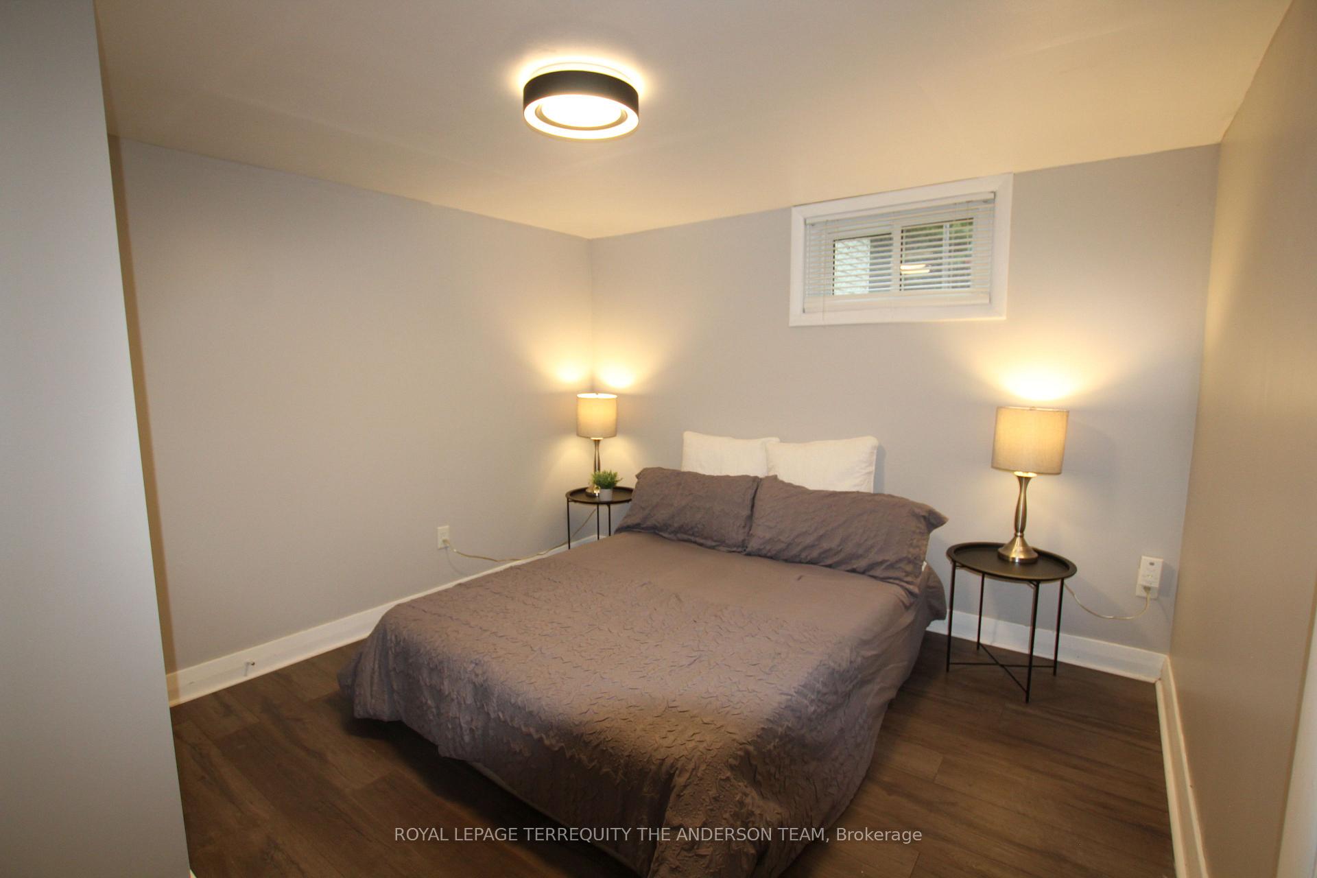 Photo 21 of 833 Rishor Crescent, Peterborough, Northcrest Ward 5 — HOMEH