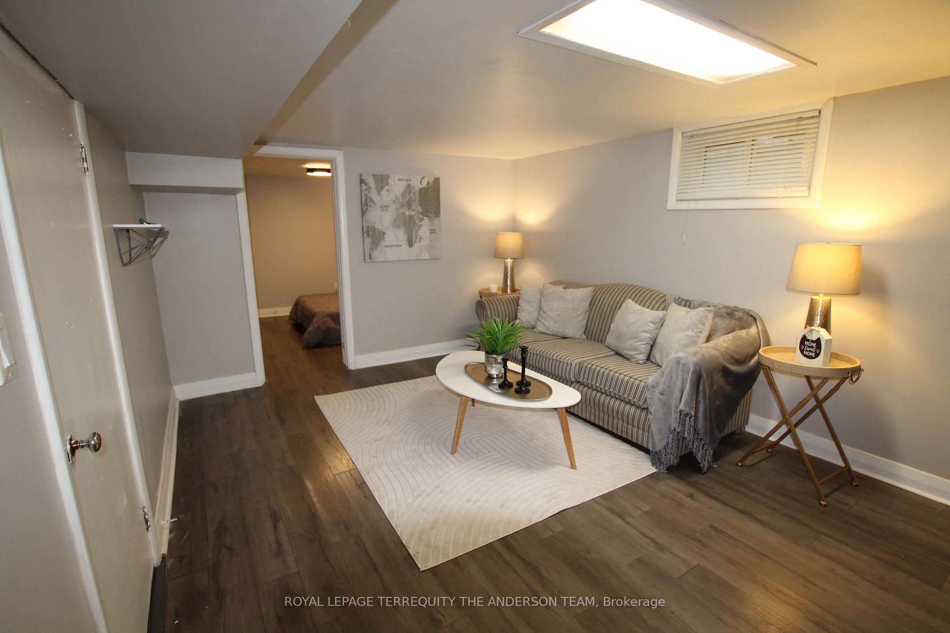 Photo 26 of 833 Rishor Crescent, Peterborough, Northcrest Ward 5 — HOMEH