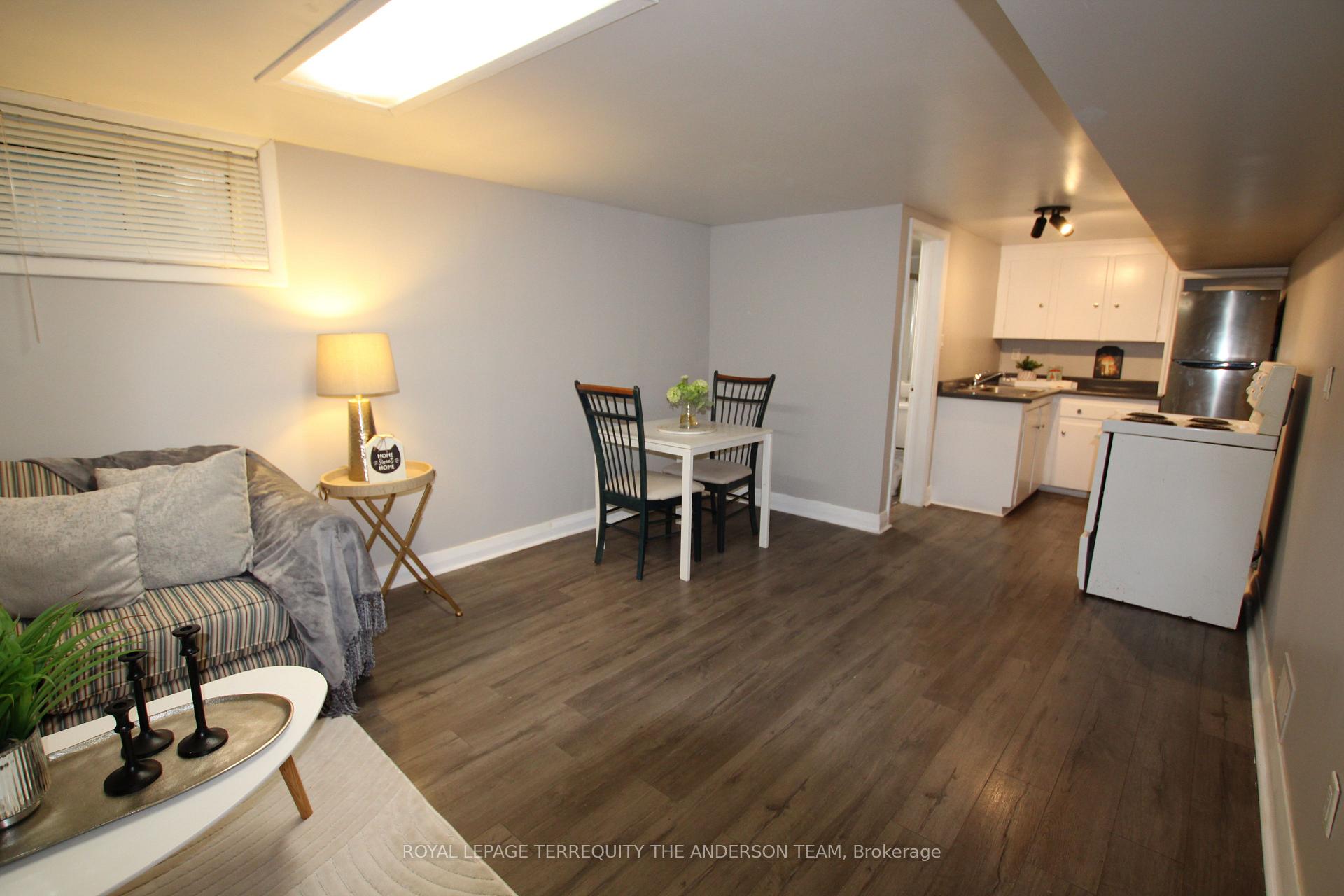 Photo 27 of 833 Rishor Crescent, Peterborough, Northcrest Ward 5 — HOMEH