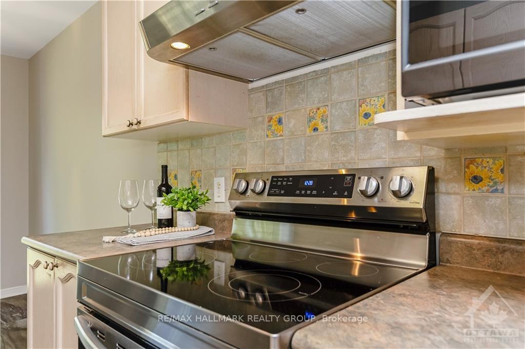 Photo 6 of 859 Nesting Way, Ottawa, Fallingbrook/Gardenway South — HOMEH