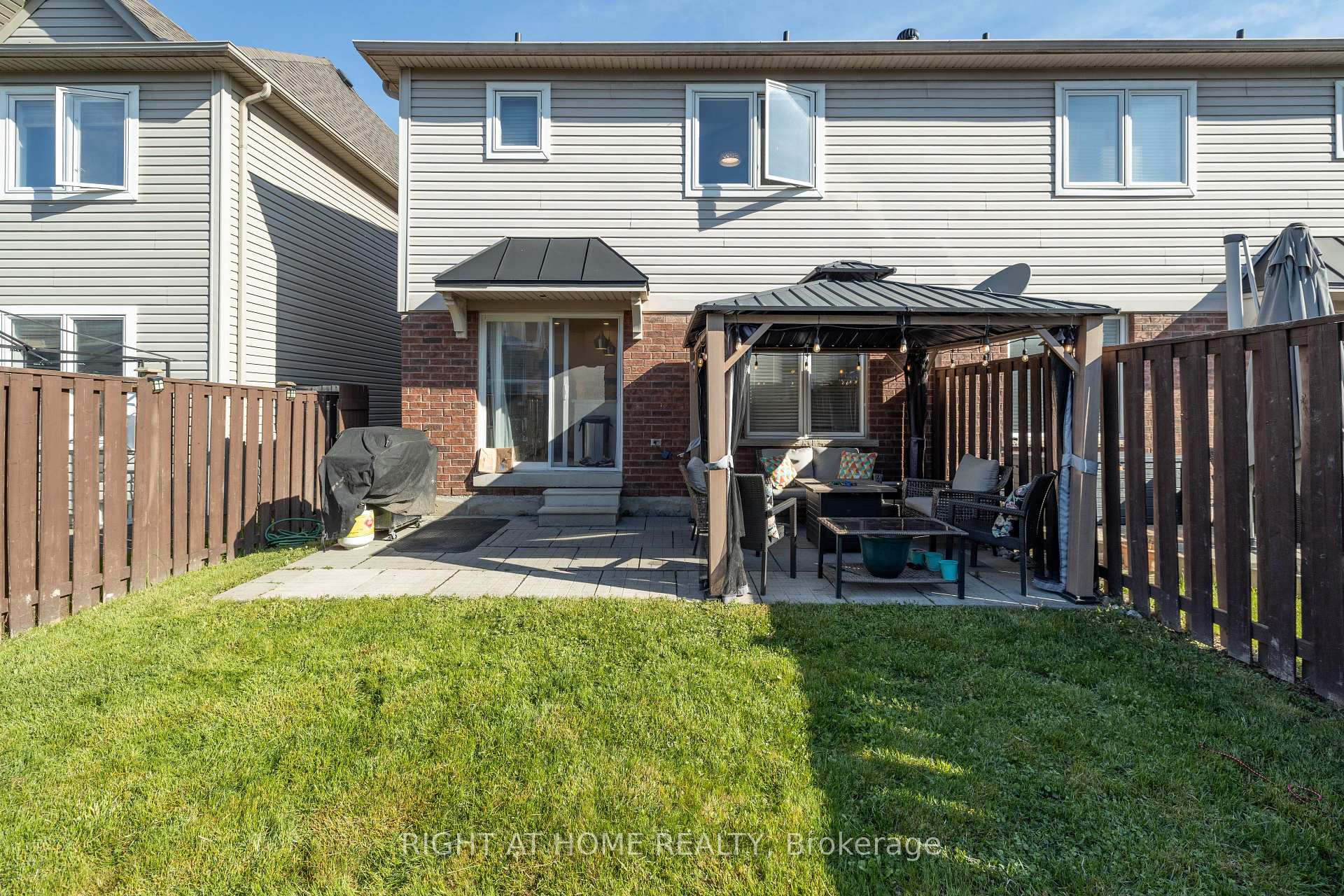Photo 31 of 35 Tansley Crescent, Ajax, Northeast Ajax — HOMEH