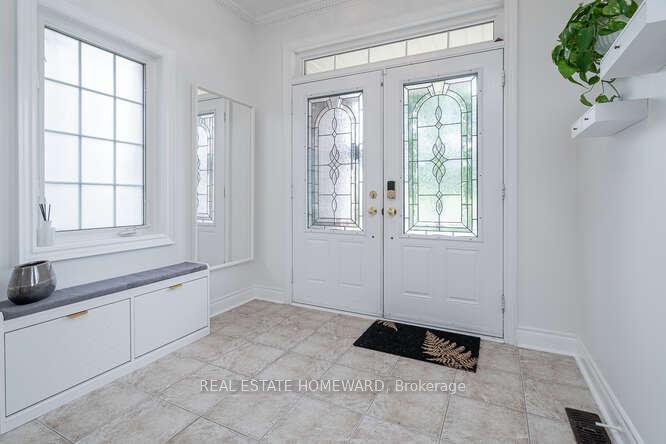 Photo 6 of Unit 7, 320 Ravineview Drive, Vaughan, Maple — HOMEH