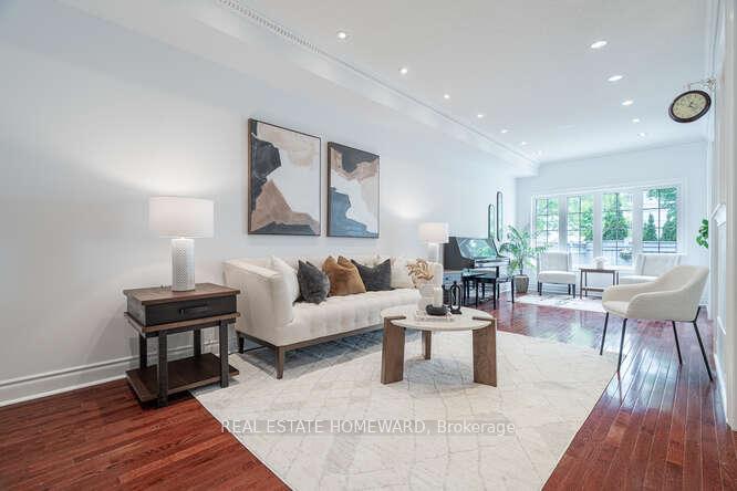 Photo 7 of Unit 7, 320 Ravineview Drive, Vaughan, Maple — HOMEH