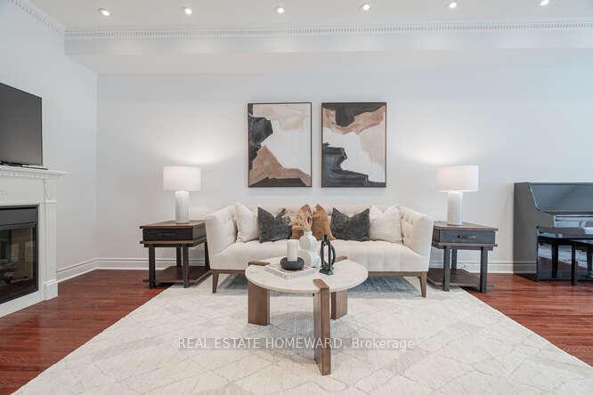 Photo 9 of Unit 7, 320 Ravineview Drive, Vaughan, Maple — HOMEH
