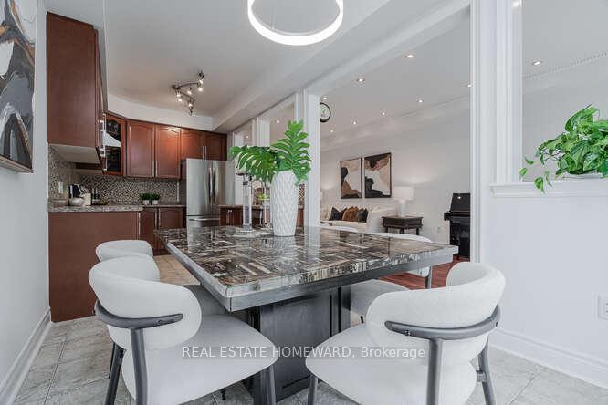 Photo 14 of Unit 7, 320 Ravineview Drive, Vaughan, Maple — HOMEH