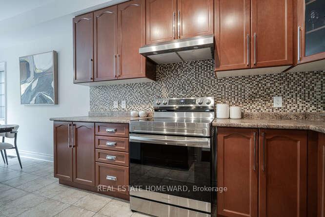 Photo 16 of Unit 7, 320 Ravineview Drive, Vaughan, Maple — HOMEH