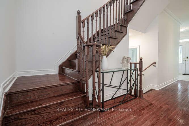 Photo 18 of Unit 7, 320 Ravineview Drive, Vaughan, Maple — HOMEH