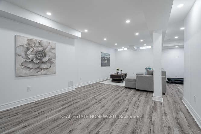 Photo 36 of Unit 7, 320 Ravineview Drive, Vaughan, Maple — HOMEH
