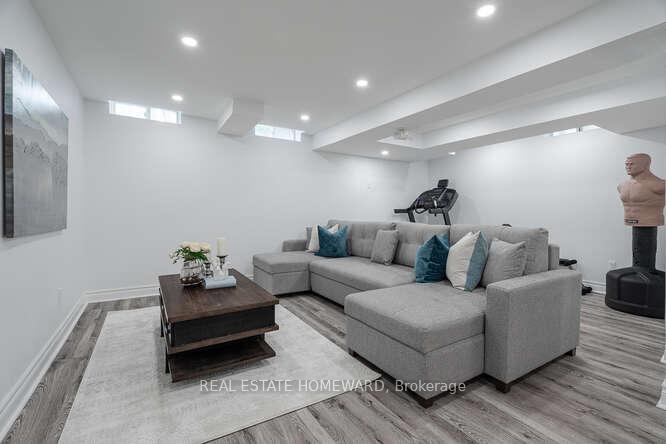 Photo 37 of Unit 7, 320 Ravineview Drive, Vaughan, Maple — HOMEH