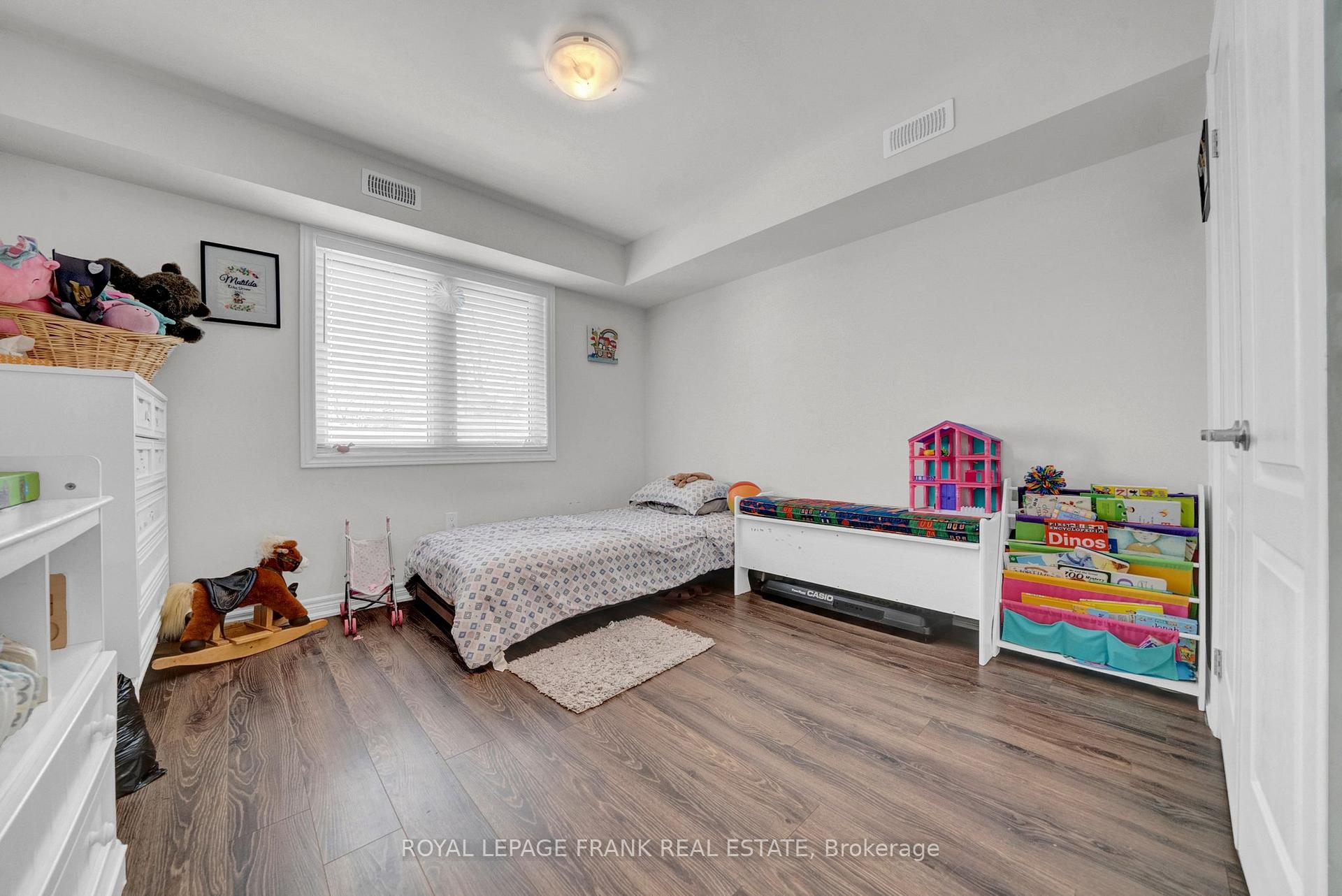 Photo 7 of 143 Celina Street, Oshawa, Central — HOMEH