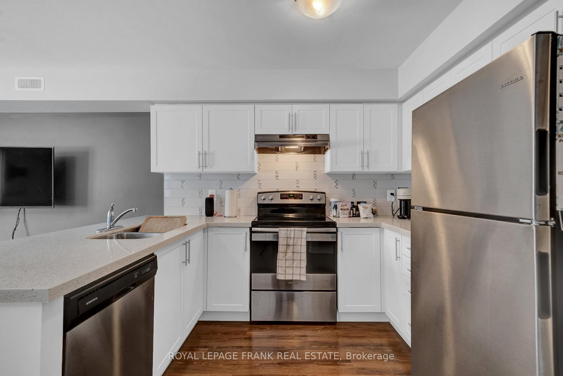 Photo 5 of 139 Celina Street, Oshawa, Central — HOMEH