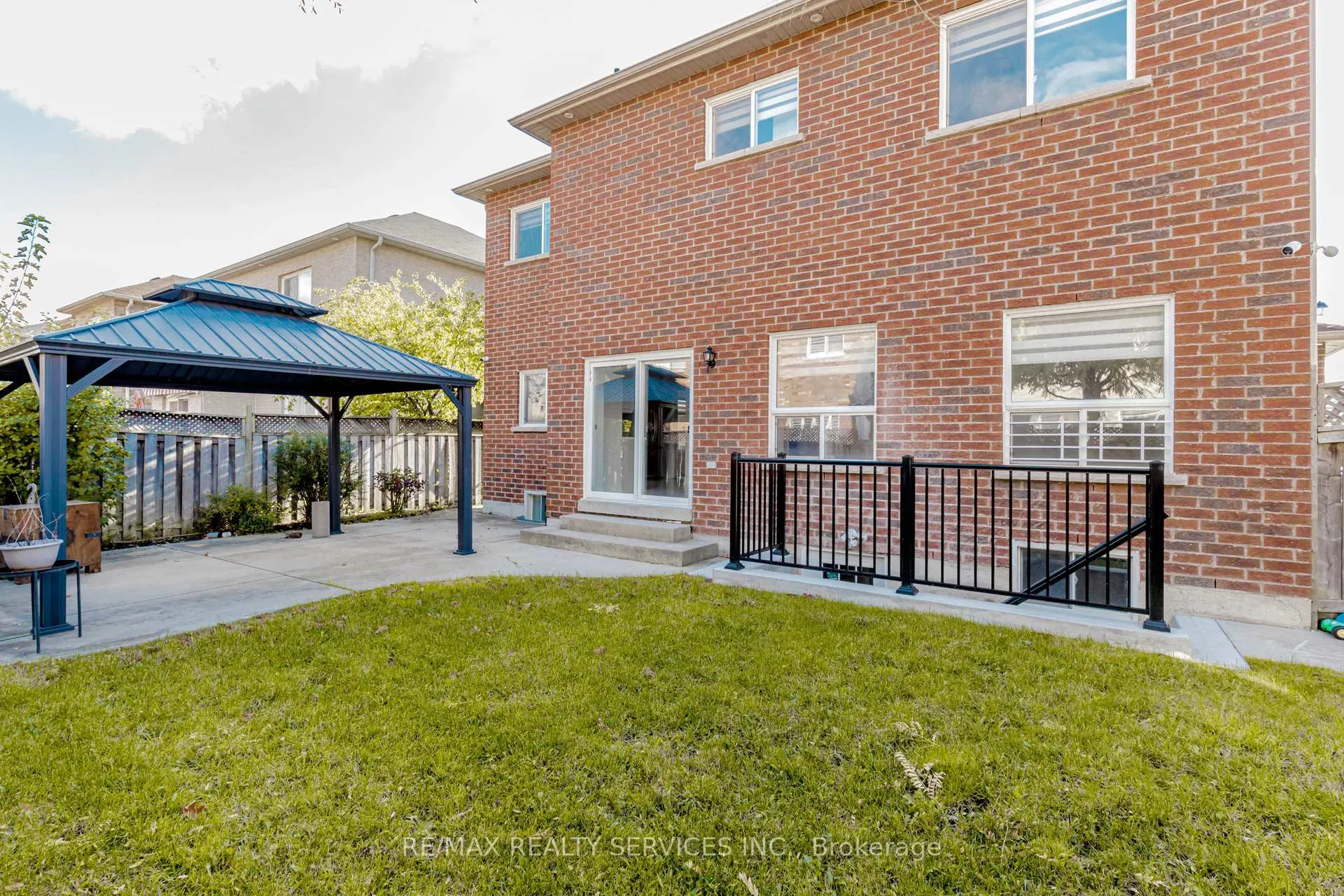 Photo 25 of Unit Basement, 50 Amboise Crescent, Brampton, Fletcher's Meadow — HOMEH