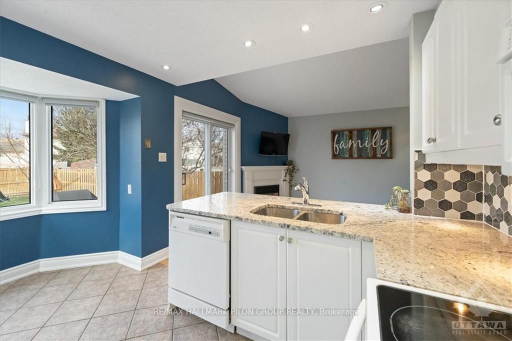 Photo 8 of 370 Duvernay Drive, Ottawa, Queenswood Heights South — HOMEH