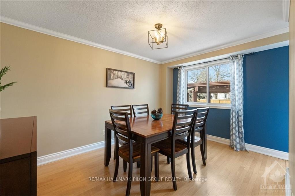 Photo 12 of 370 Duvernay Drive, Ottawa, Queenswood Heights South — HOMEH