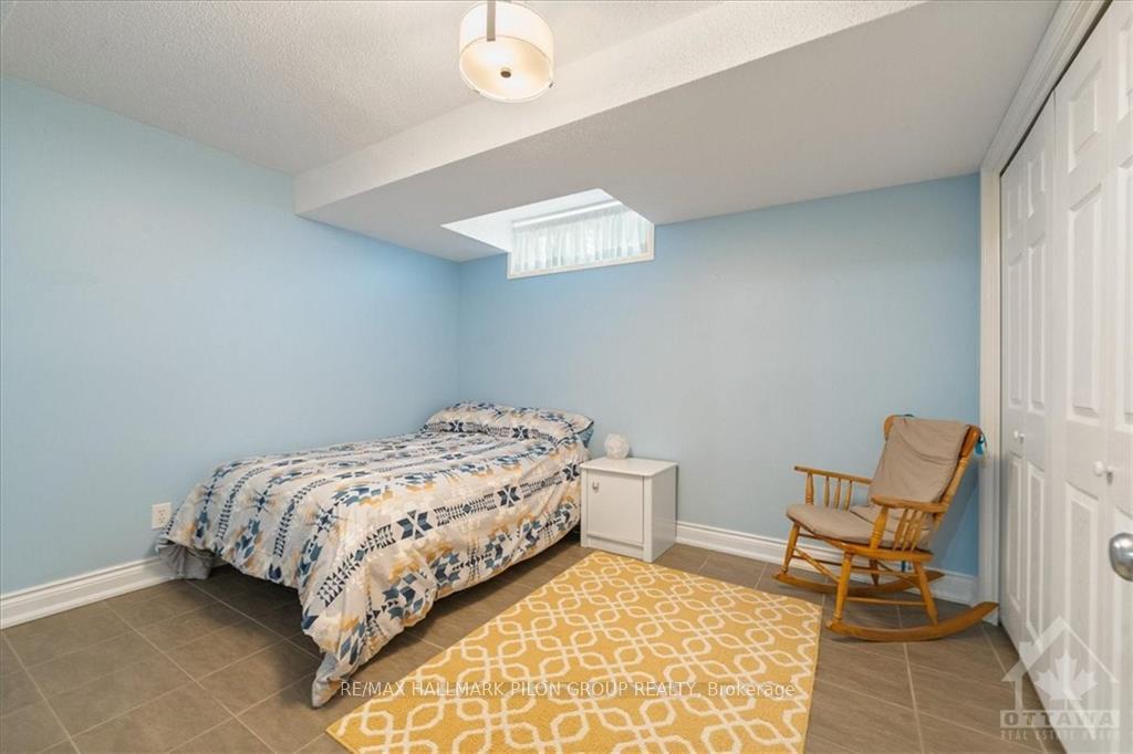 Photo 26 of 370 Duvernay Drive, Ottawa, Queenswood Heights South — HOMEH