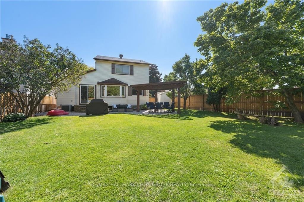 Photo 27 of 370 Duvernay Drive, Ottawa, Queenswood Heights South — HOMEH