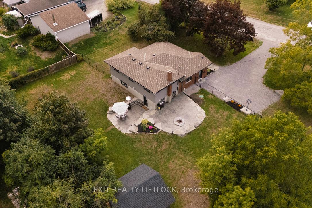Photo 3 of 357 Simons Avenue, Peterborough, Northcrest Ward 5 — HOMEH