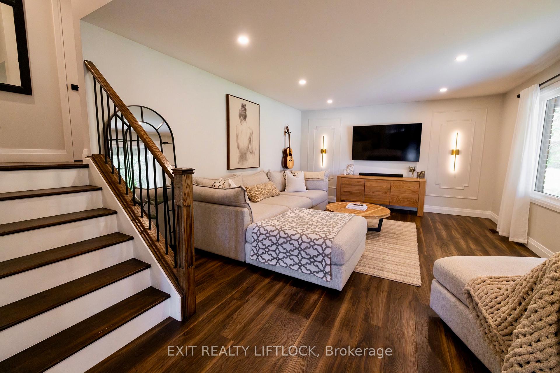 Photo 10 of 357 Simons Avenue, Peterborough, Northcrest Ward 5 — HOMEH