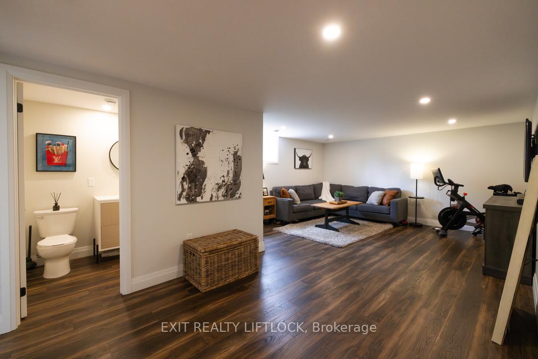 Photo 16 of 357 Simons Avenue, Peterborough, Northcrest Ward 5 — HOMEH