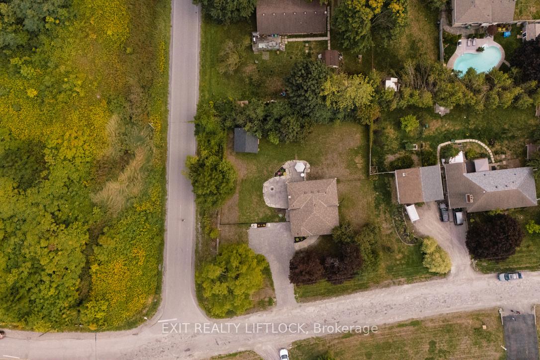 Photo 27 of 357 Simons Avenue, Peterborough, Northcrest Ward 5 — HOMEH