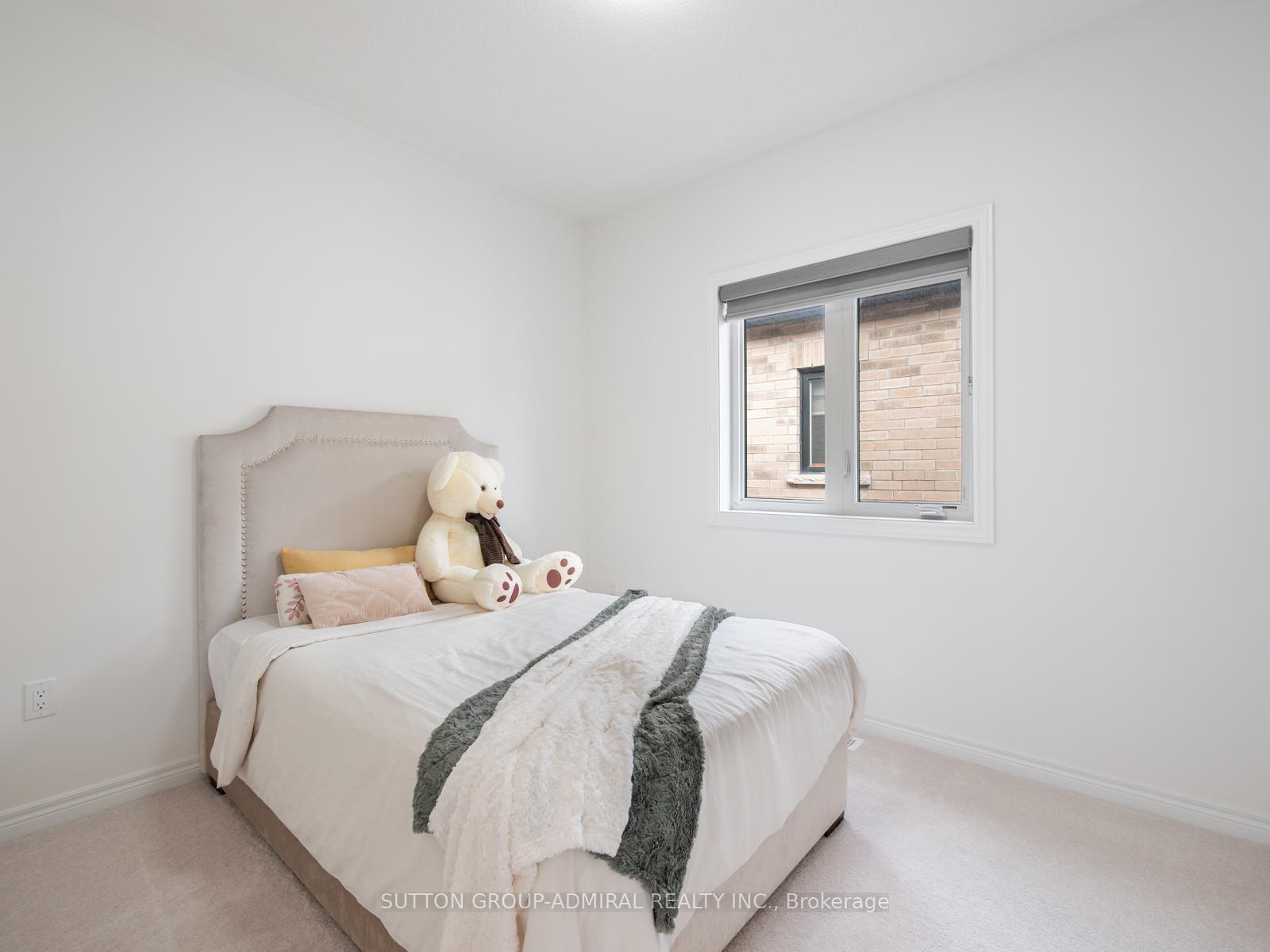 Photo 22 of 42 Vickery Street, Whitby, Rural Whitby — HOMEH