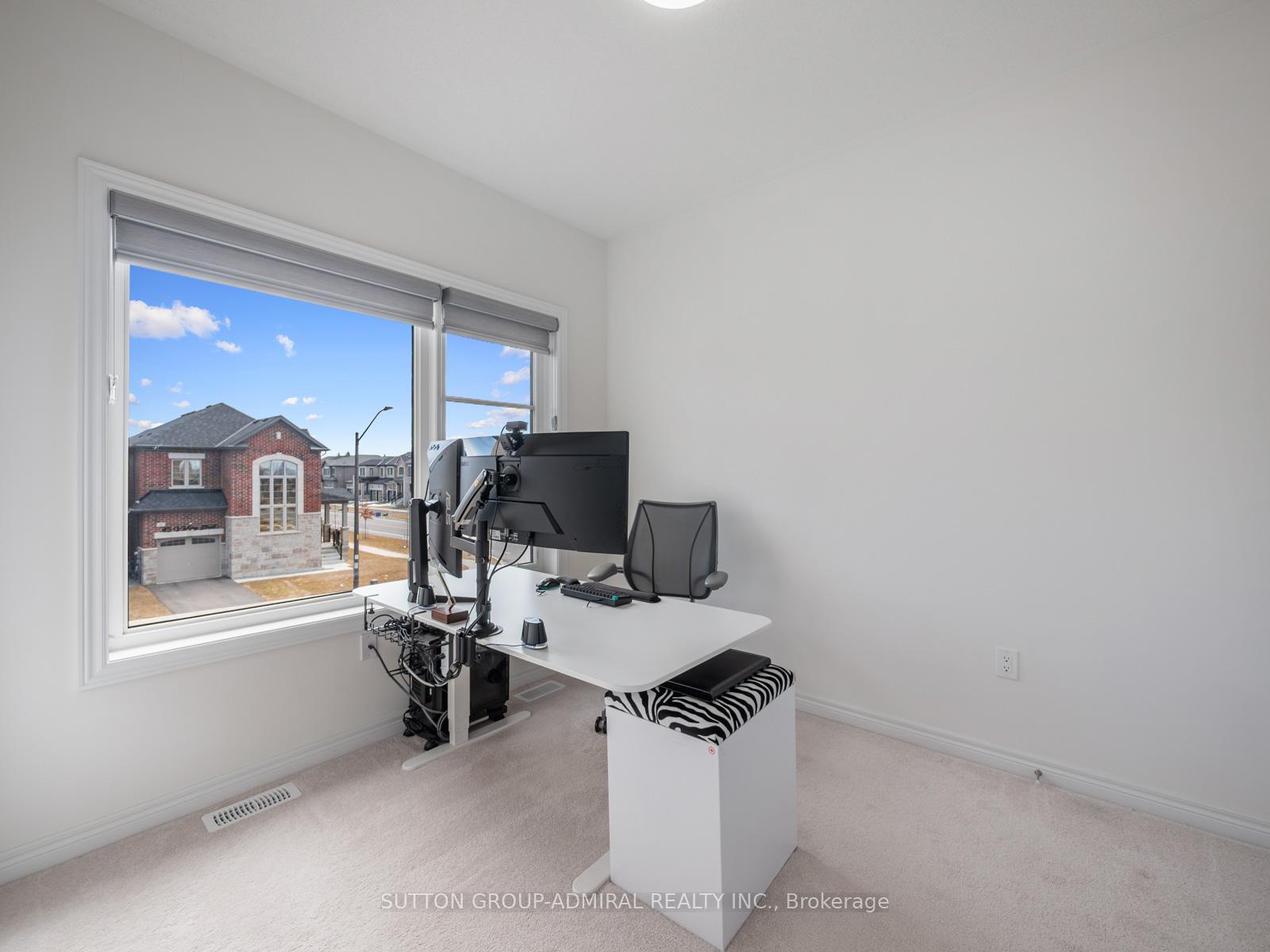 Photo 26 of 42 Vickery Street, Whitby, Rural Whitby — HOMEH