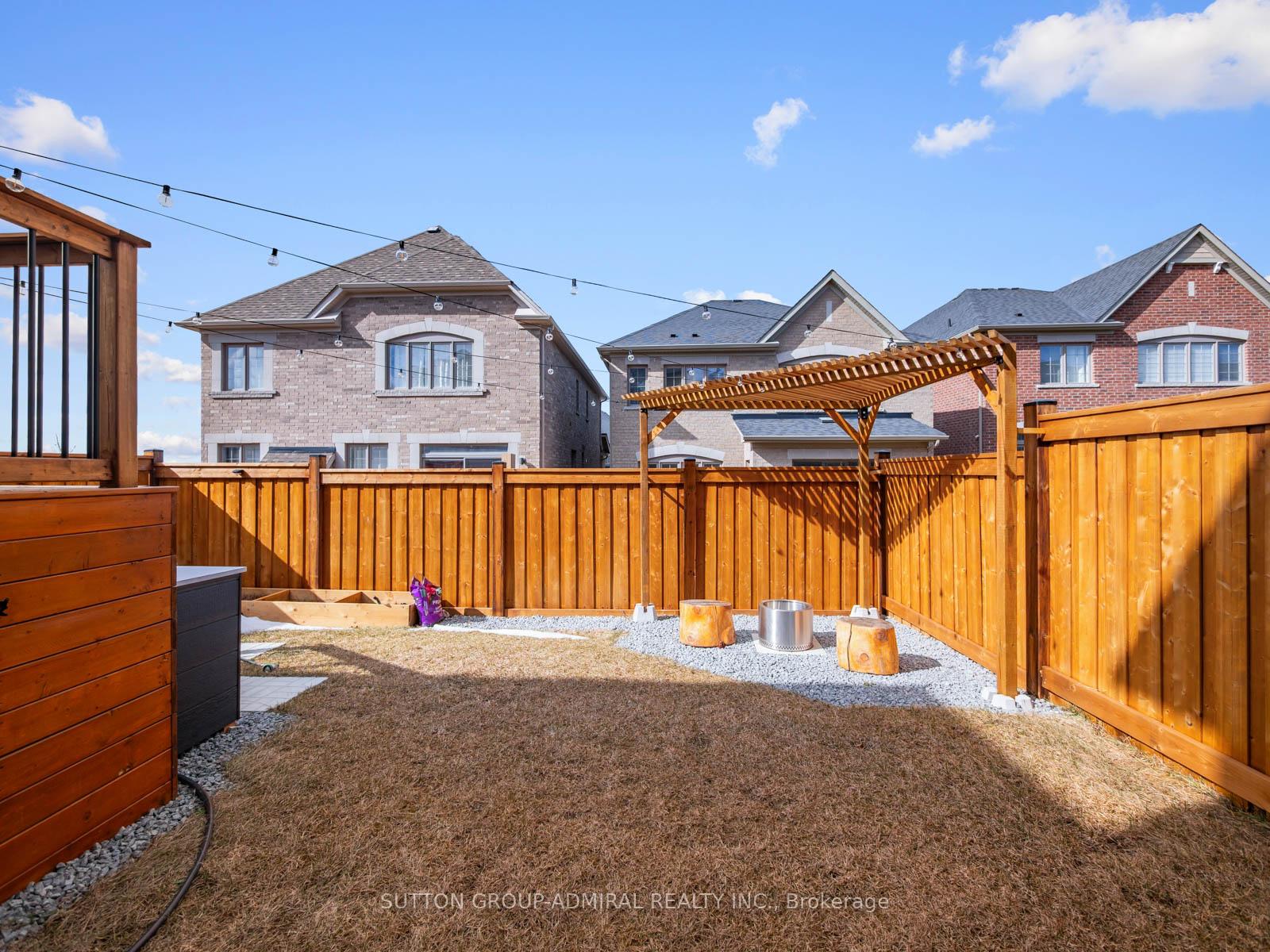 Photo 30 of 42 Vickery Street, Whitby, Rural Whitby — HOMEH