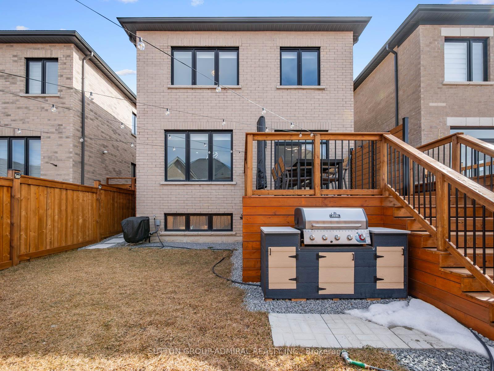 Photo 31 of 42 Vickery Street, Whitby, Rural Whitby — HOMEH