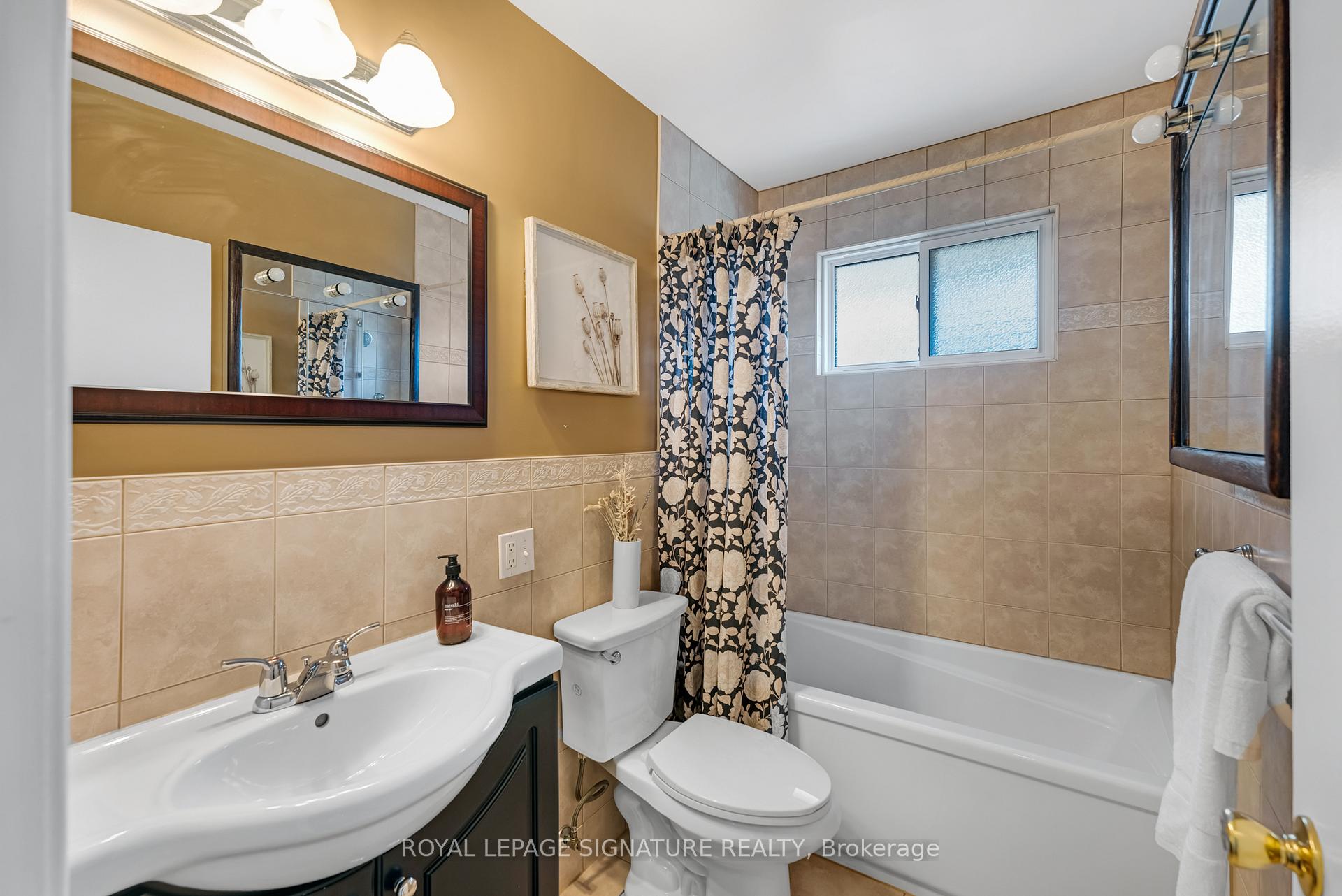 Photo 26 of 655 Perry Crescent, Oshawa, Vanier — HOMEH