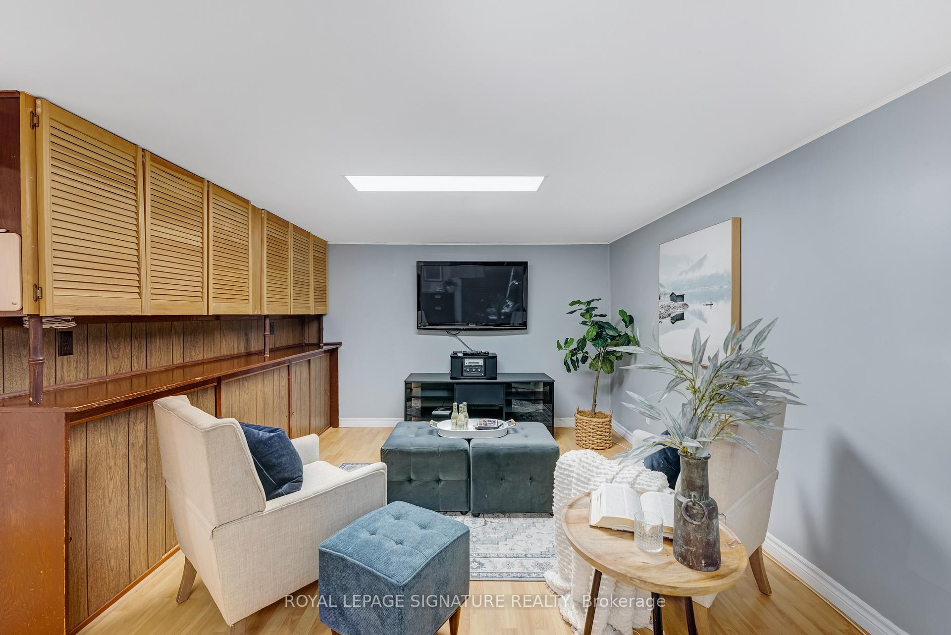 Photo 27 of 655 Perry Crescent, Oshawa, Vanier — HOMEH