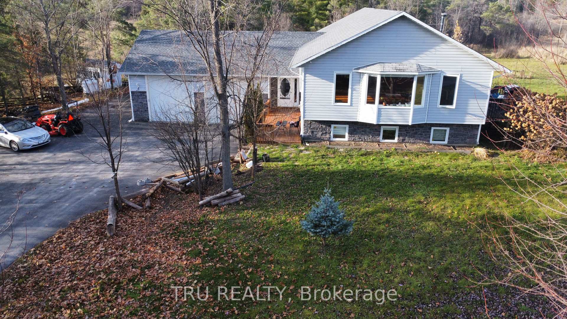 Photo 3 of 1060 7TH Line, Beckwith, Beckwith Twp — HOMEH