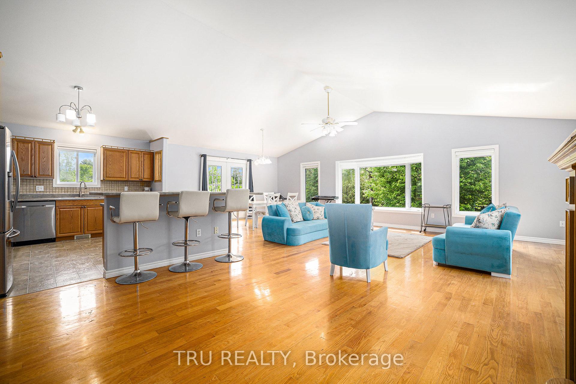 Photo 8 of 1060 7TH Line, Beckwith, Beckwith Twp — HOMEH