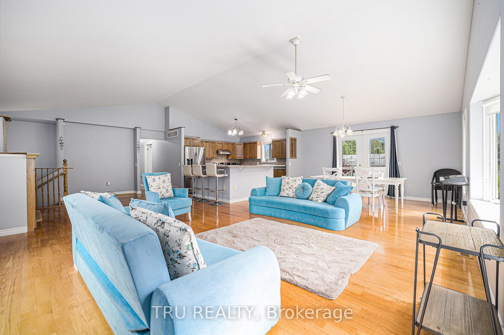Photo 12 of 1060 7TH Line, Beckwith, Beckwith Twp — HOMEH