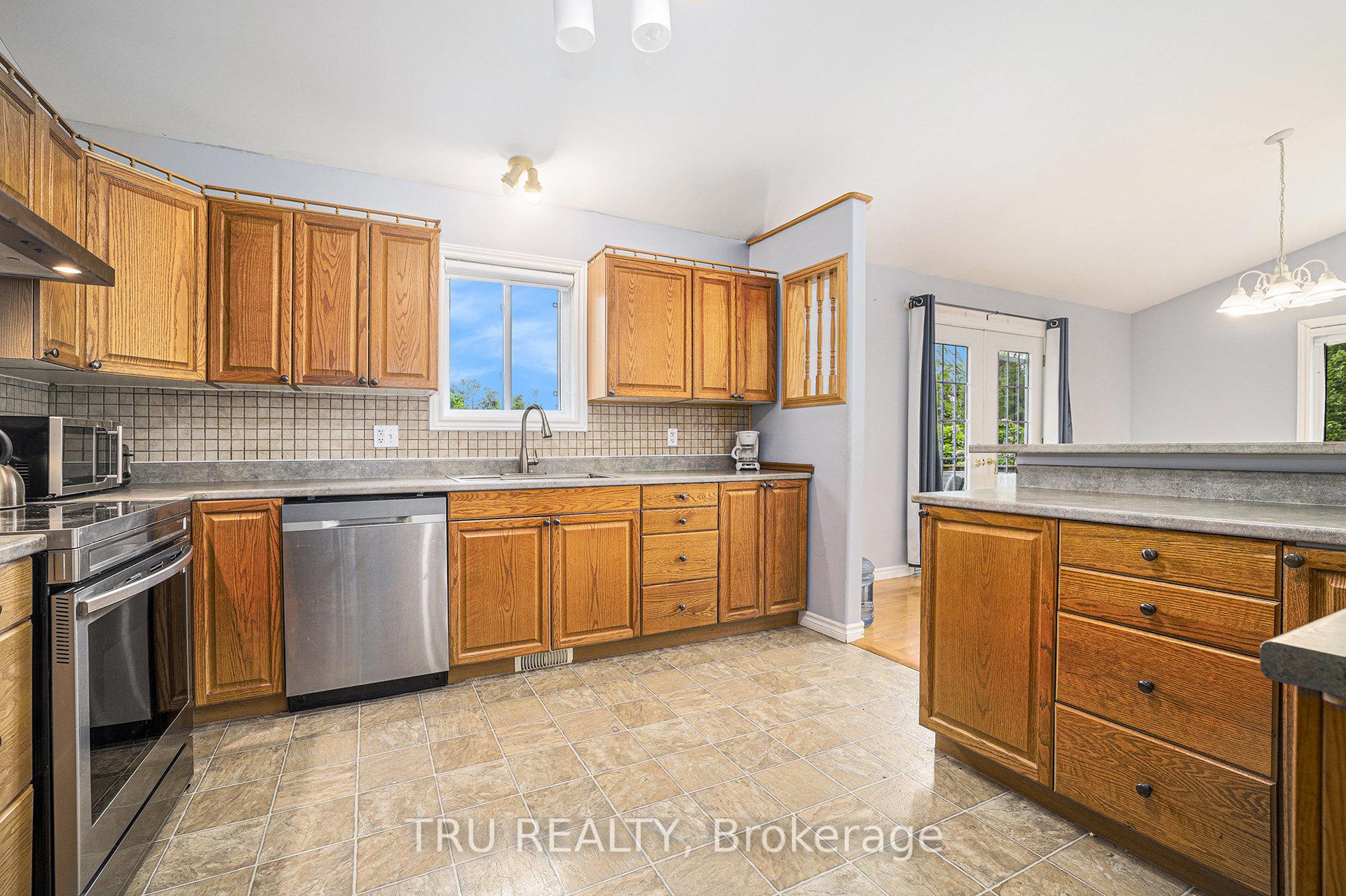 Photo 15 of 1060 7TH Line, Beckwith, Beckwith Twp — HOMEH