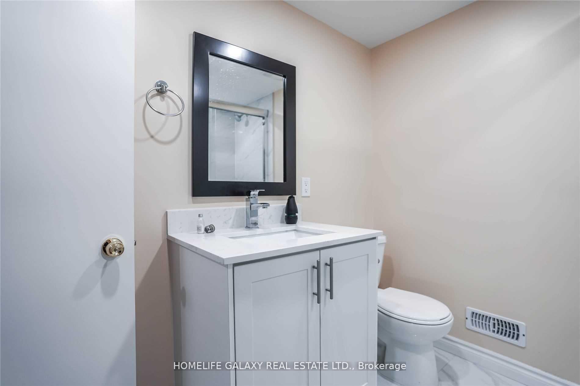 Photo 11 of 43 Mcmillan Drive, Oshawa, O'Neill — HOMEH