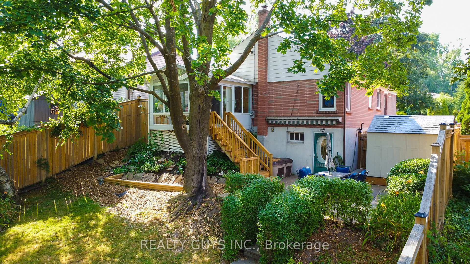 Photo 8 of 205 Shelbourne Street, Peterborough, Northcrest Ward 5 — HOMEH