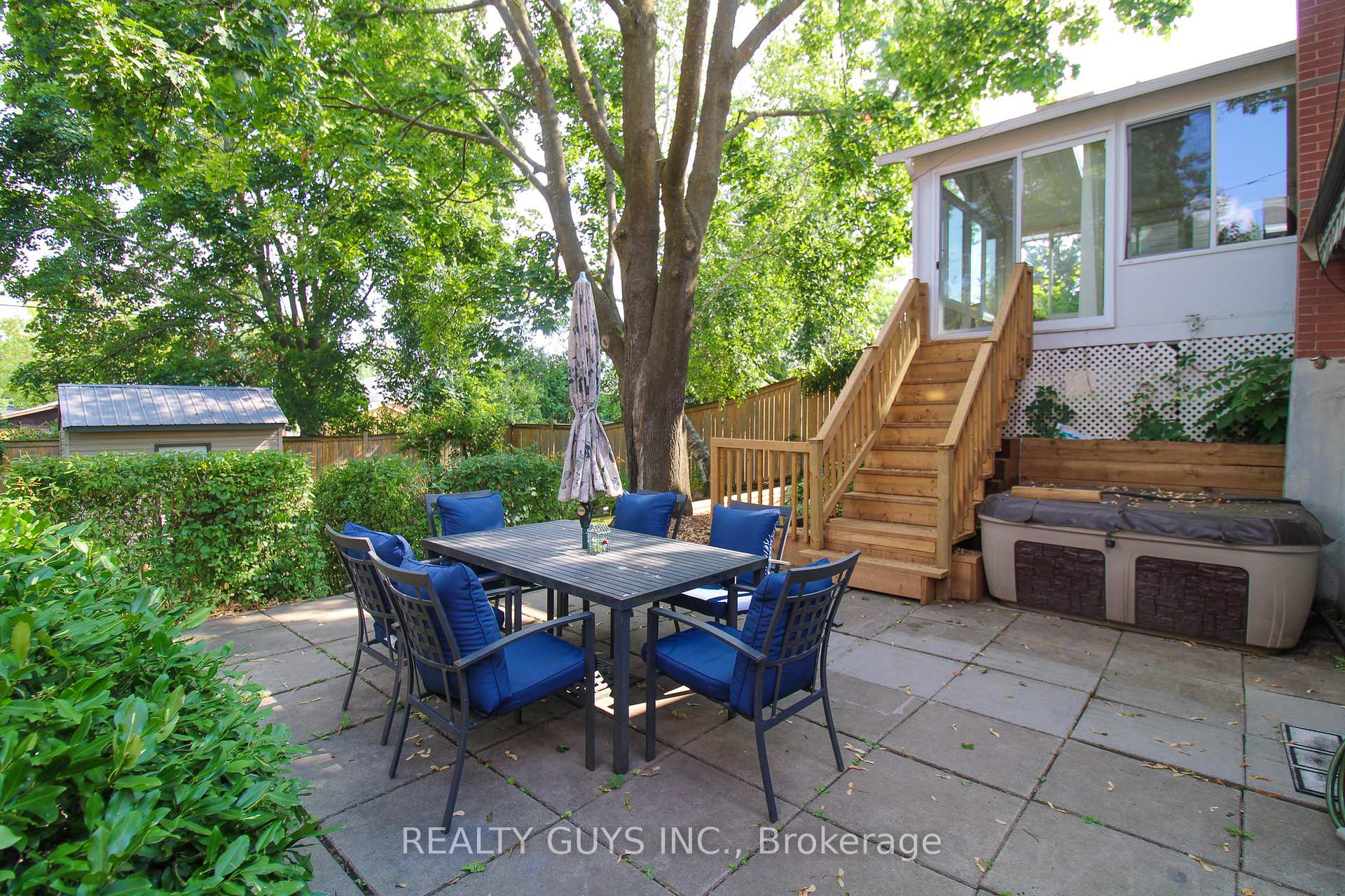 Photo 10 of 205 Shelbourne Street, Peterborough, Northcrest Ward 5 — HOMEH