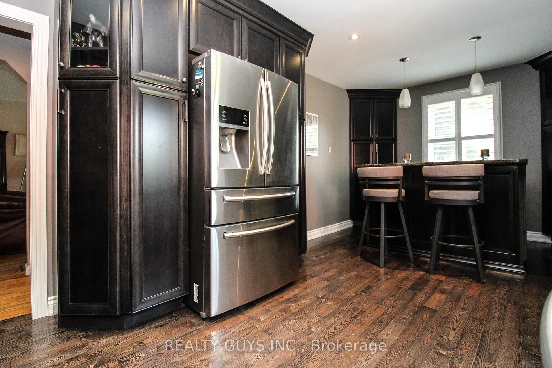 Photo 24 of 205 Shelbourne Street, Peterborough, Northcrest Ward 5 — HOMEH