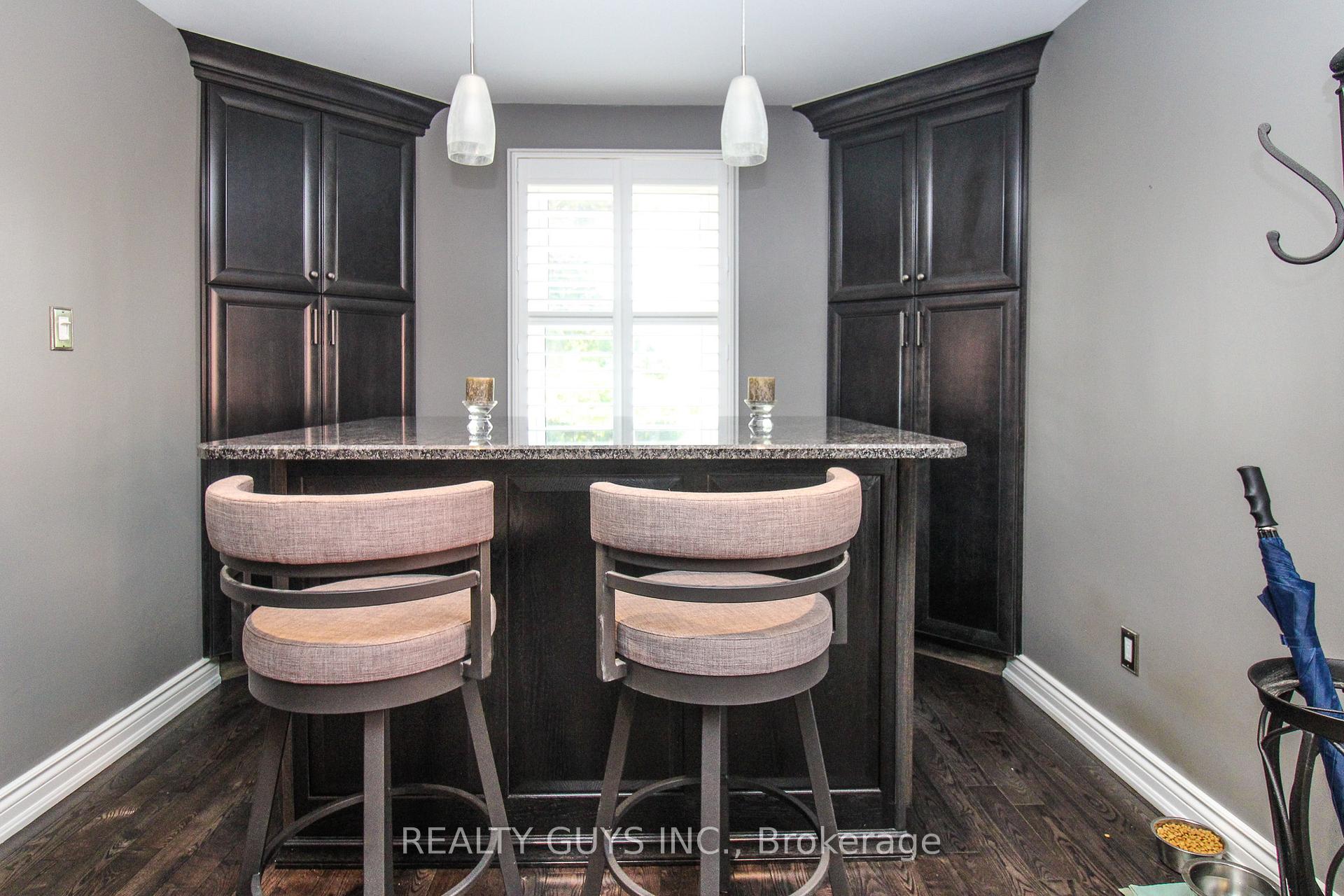 Photo 25 of 205 Shelbourne Street, Peterborough, Northcrest Ward 5 — HOMEH