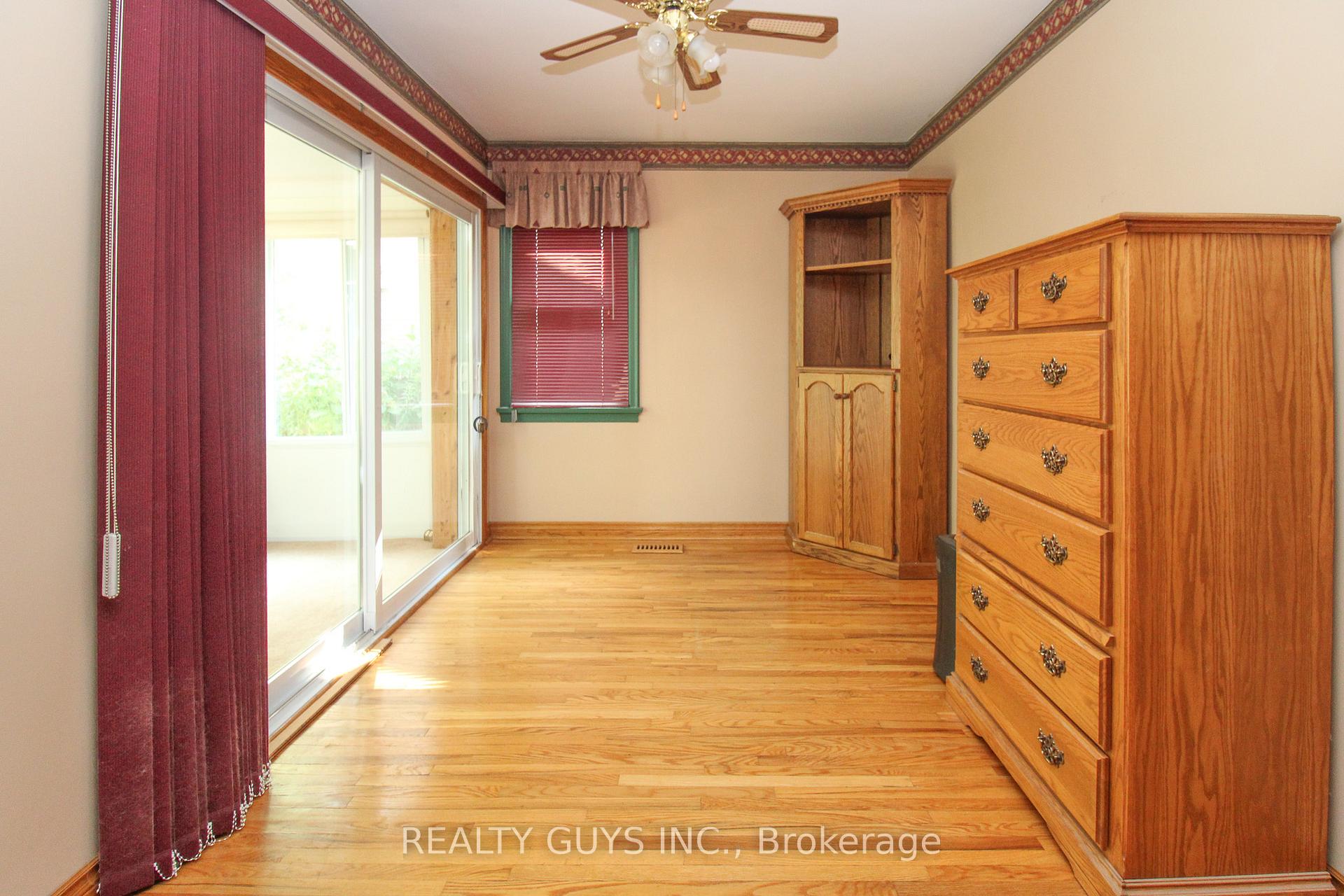 Photo 28 of 205 Shelbourne Street, Peterborough, Northcrest Ward 5 — HOMEH